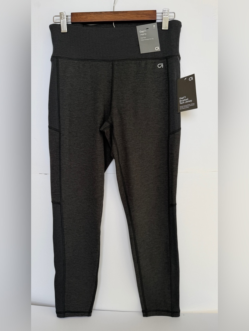 GapFit Brushed Tech Jersey High Rise Leggings Petite M Gray NWT